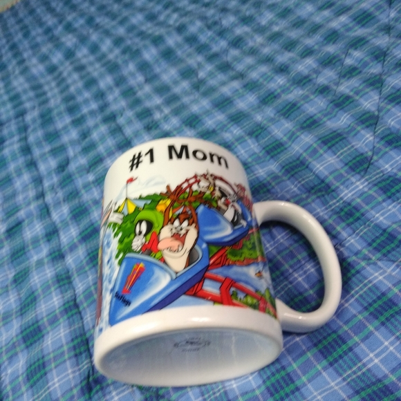 #1 MOM COFFEE CUP LOONEY TUNES VINTAGE - Picture 3 of 10